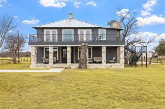 2485 Old San Antonio Rd, Fredericksburg TX